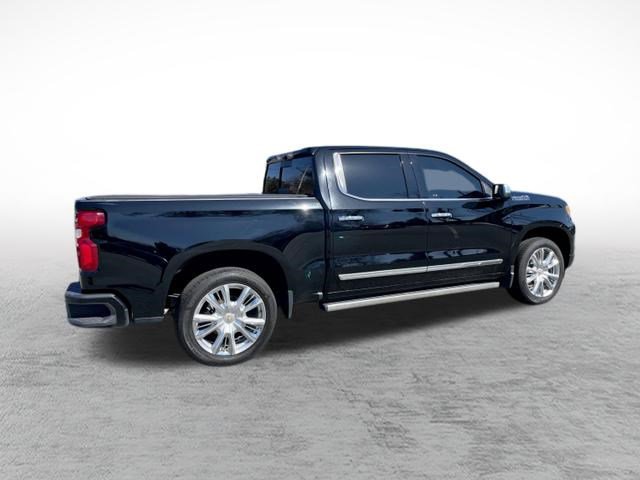 Used 2022 Chevrolet Silverado 1500 High Country w/ High Country Premium Package image 7
