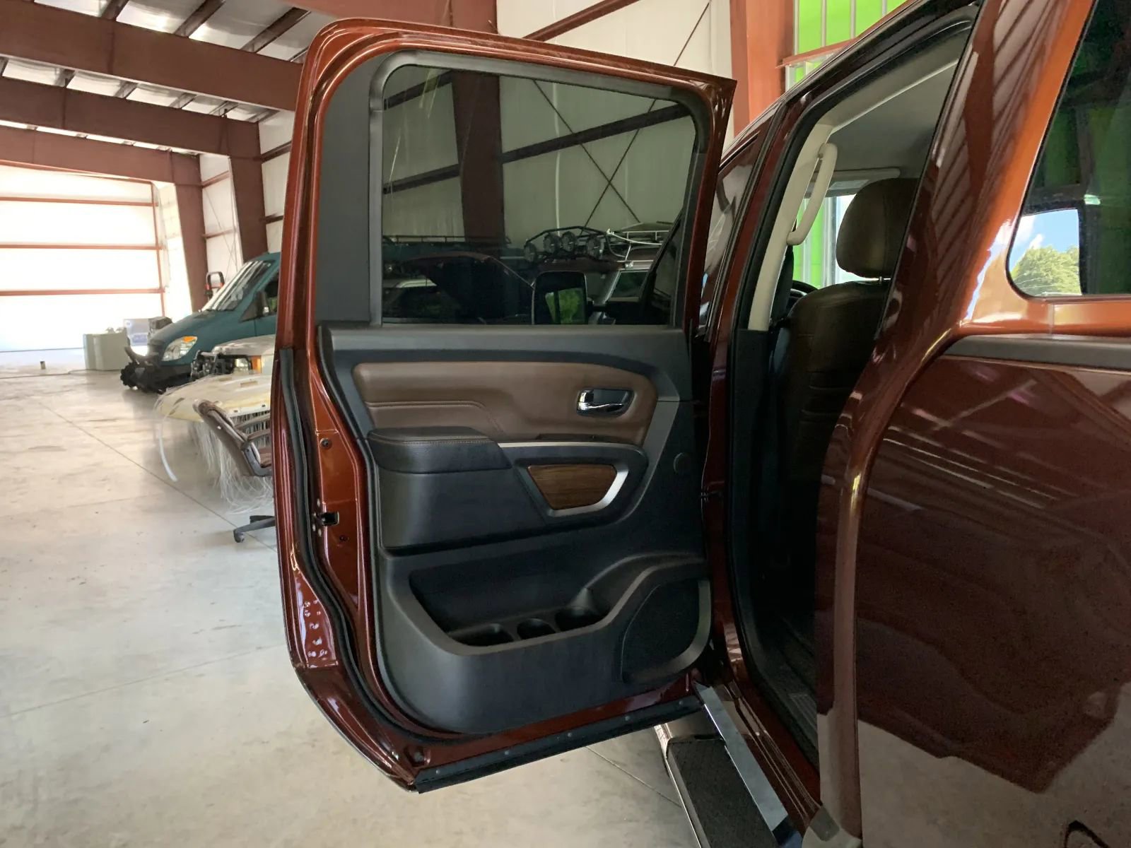 Used 2016 Nissan Titan Platinum Reserve image 15