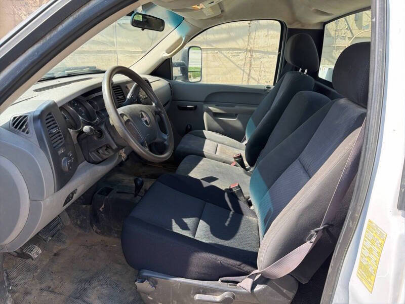 Used 2011 GMC Sierra 3500 W/T w/ Snow Plow Prep Package AWD/4WD image 7