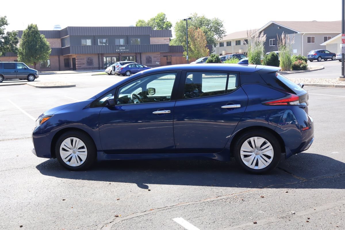 Used 2025 Nissan Leaf S FWD image 8