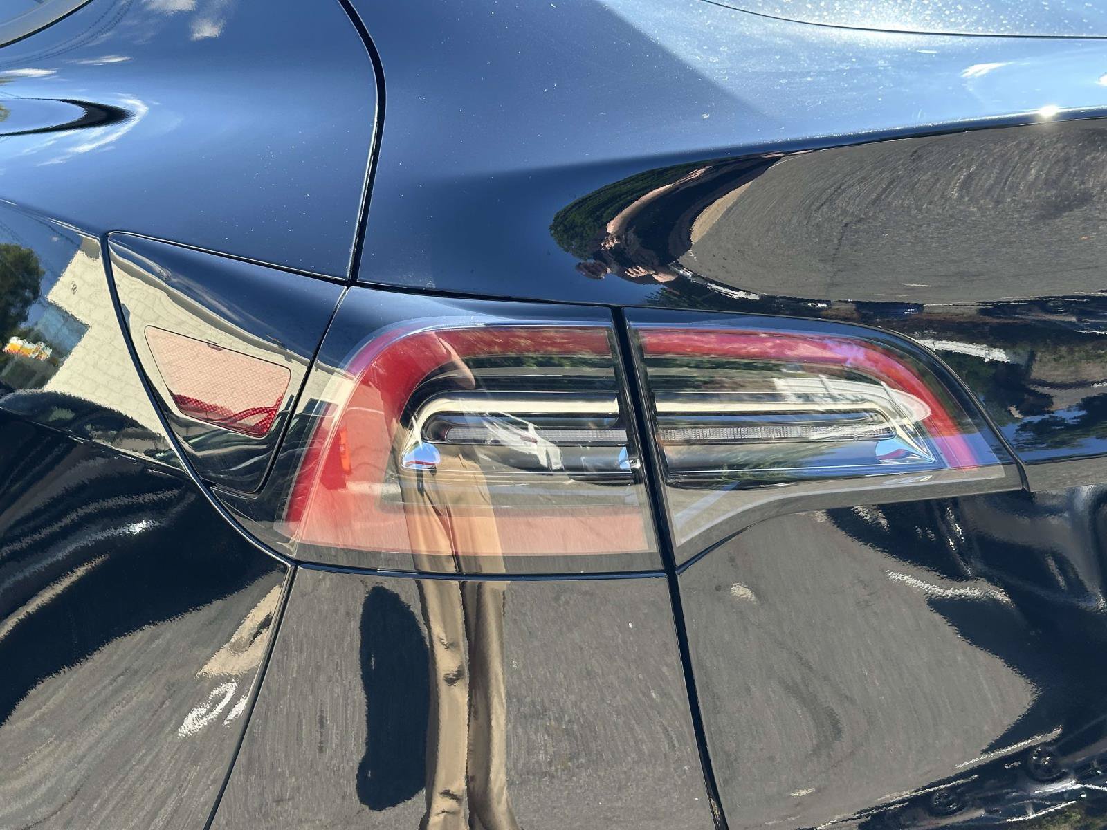 Used 2022 Tesla Model Y Long Range AWD/4WD image 11