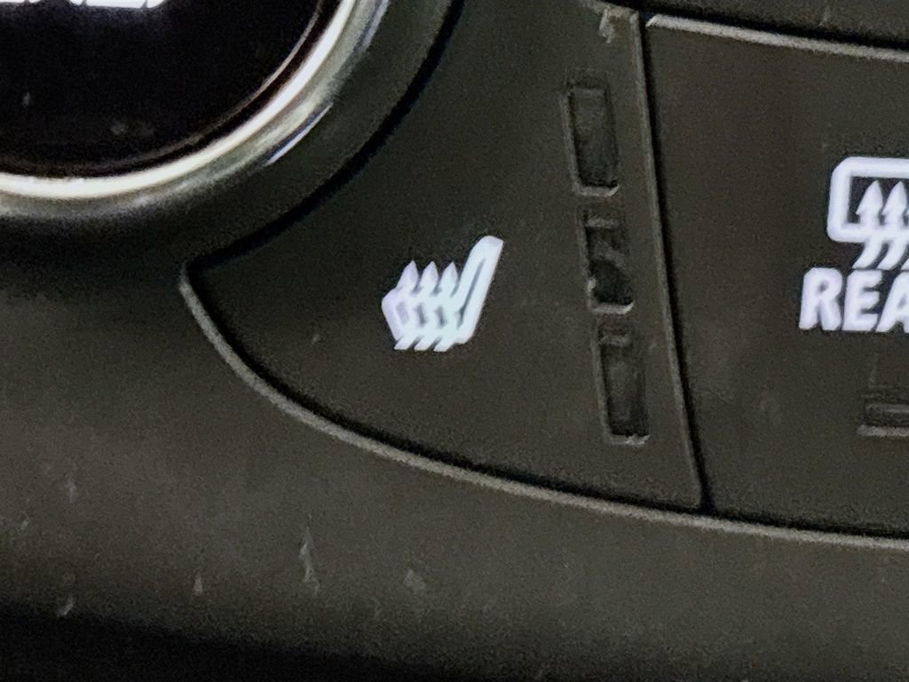 Certified 2022 Chevrolet Traverse RS image 22