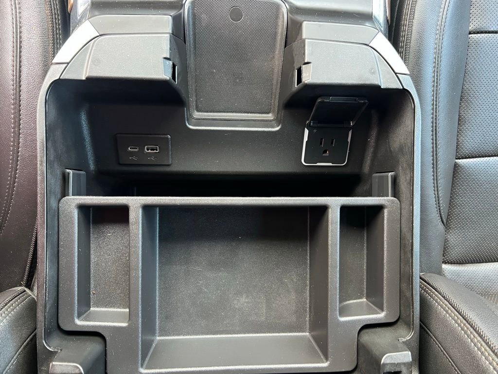 Used 2023 Chevrolet Silverado 1500 High Country w/ Technology Package image 33