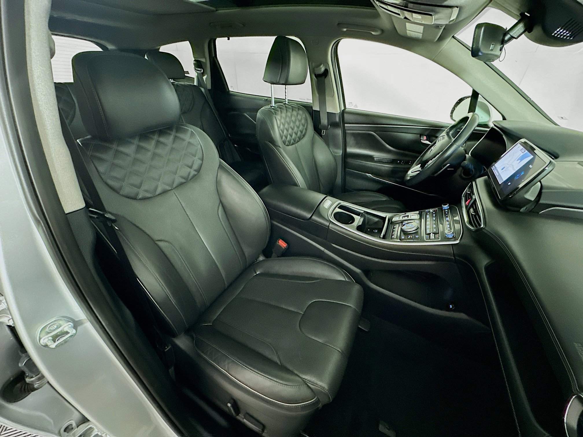 Used 2023 Hyundai Santa Fe Limited image 33