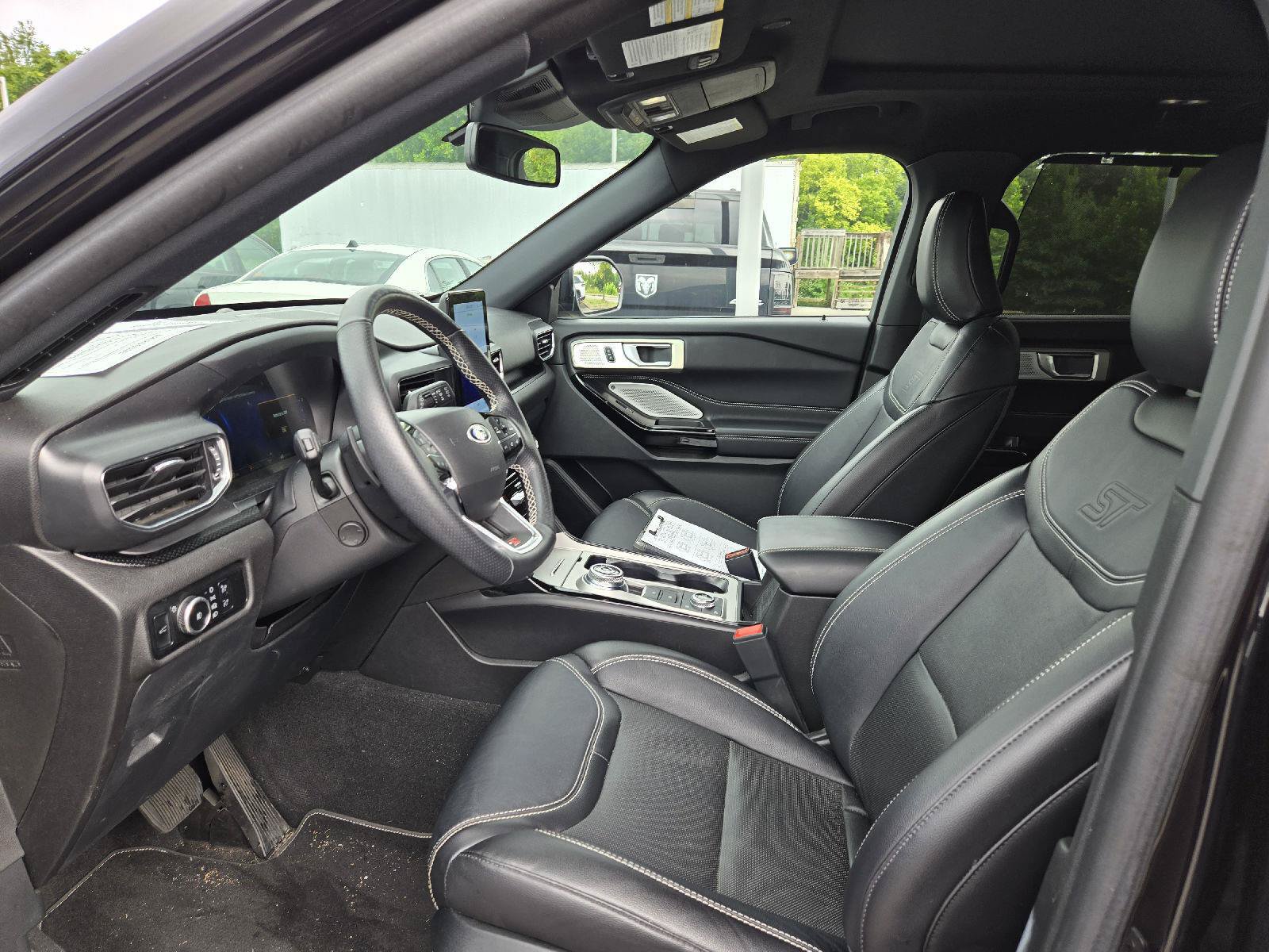 Used 2023 Ford Explorer ST w/ Equipment Group 401A AWD/4WD image 16