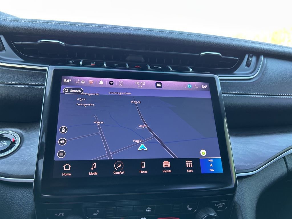 Used 2025 Jeep Grand Cherokee L Limited w/ Black Appearance Package image 19