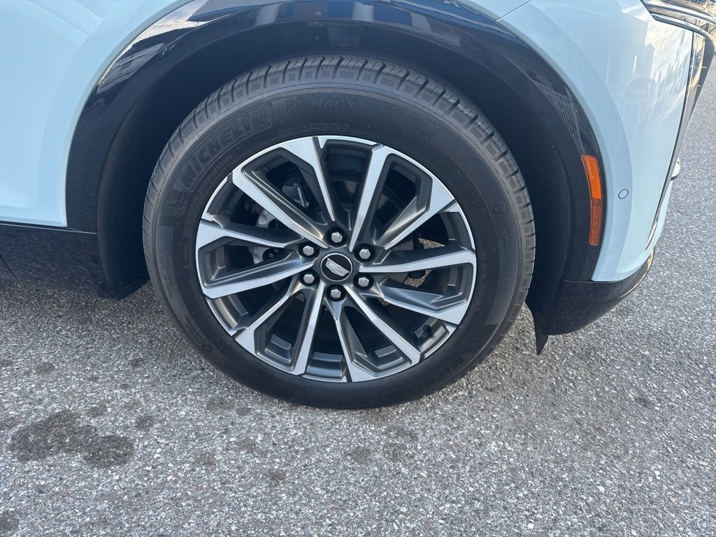 Used 2024 Cadillac Lyriq Sport image 11