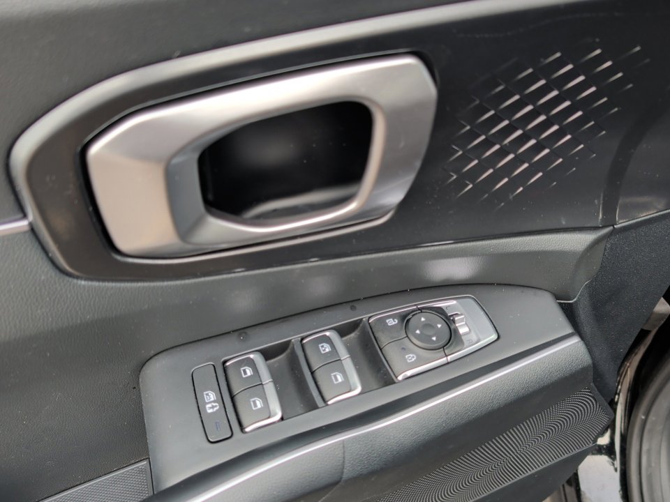 Used 2023 Kia Sorento S w/ Panoramic Sunroof Package image 35