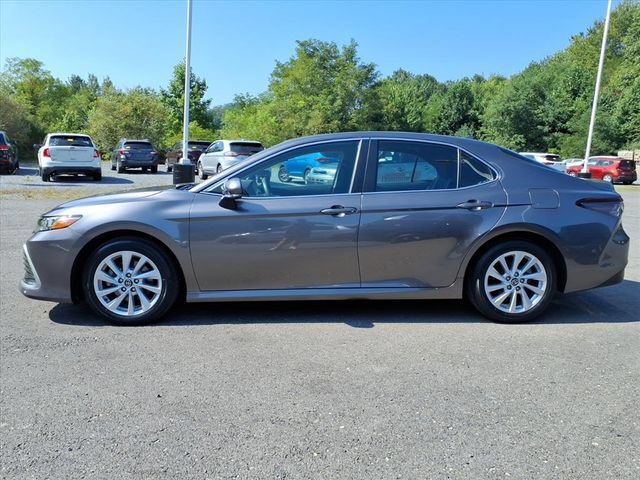 Used 2023 Toyota Camry LE FWD image 4