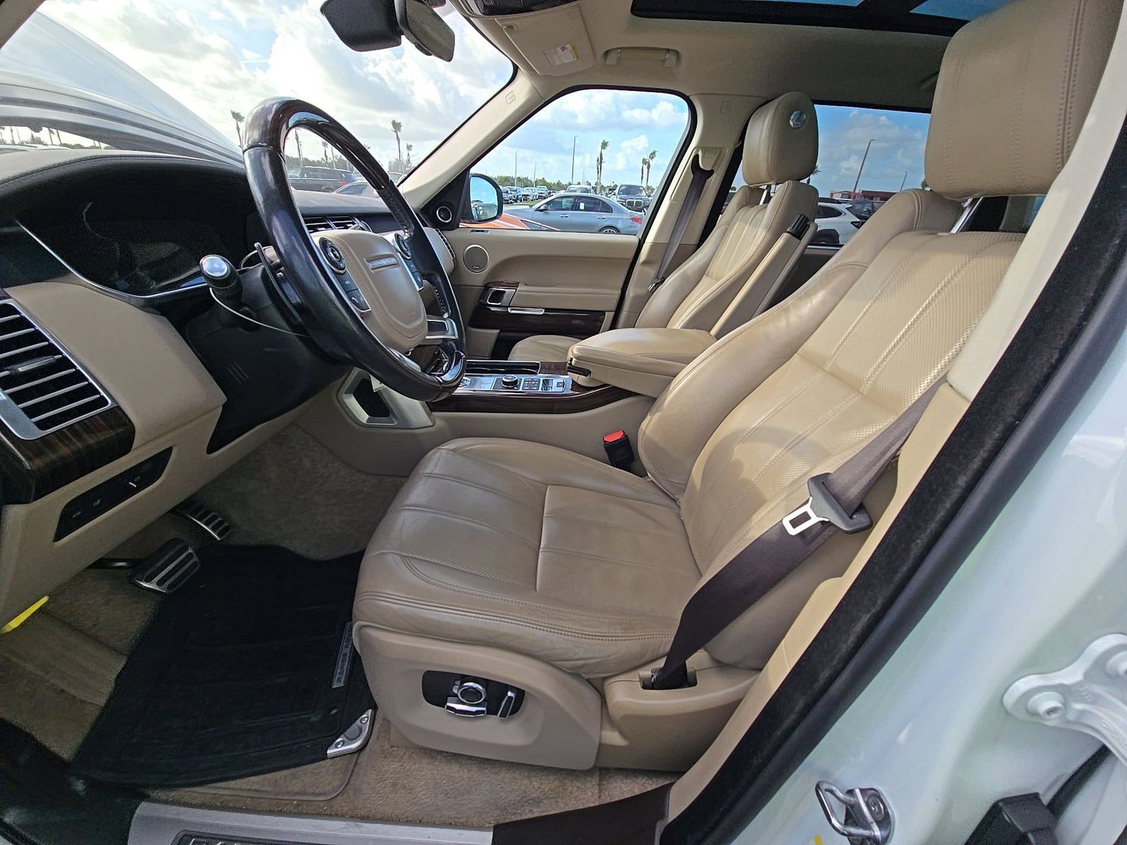 Used 2017 Land Rover Range Rover Long Wheelbase Supercharged image 7