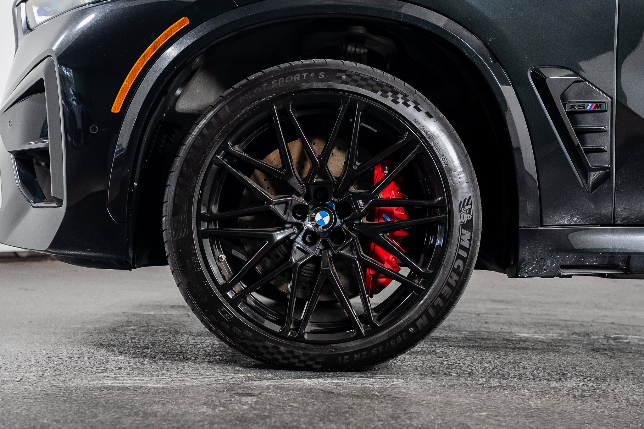 Used 2025 BMW X5 M Competition AWD/4WD image 16
