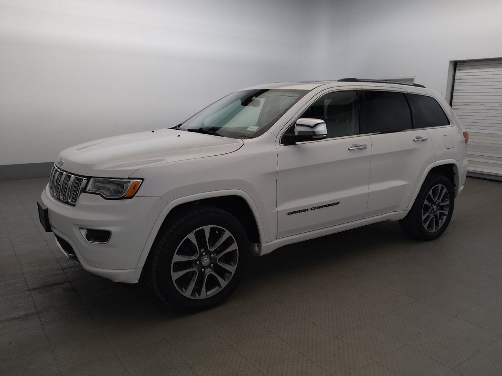 Used 2017 Jeep Grand Cherokee Overland AWD/4WD image 2