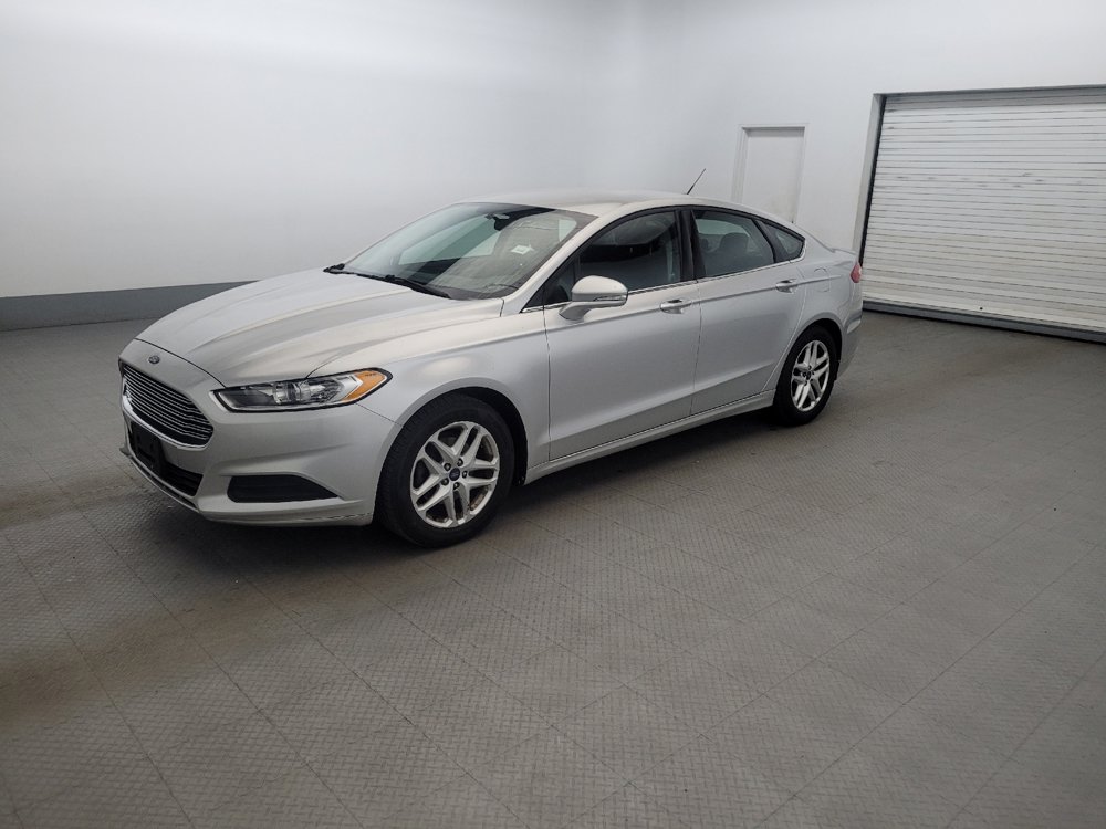 Used 2014 Ford Fusion SE FWD image 2