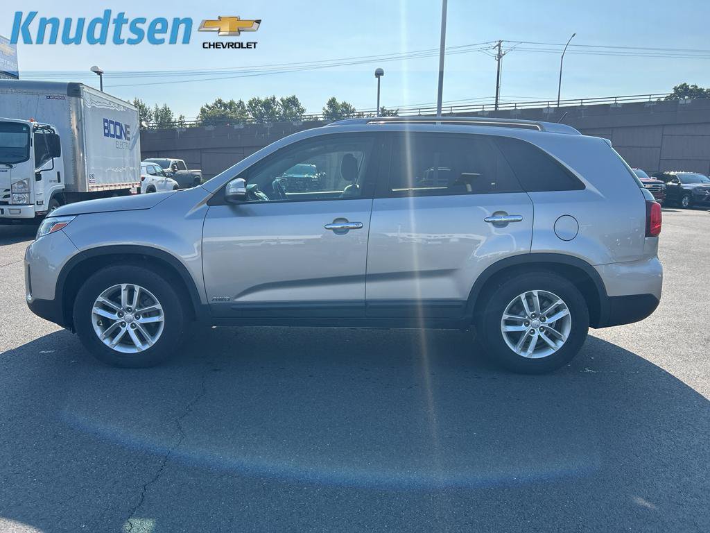 Used 2015 Kia Sorento LX AWD/4WD image 10