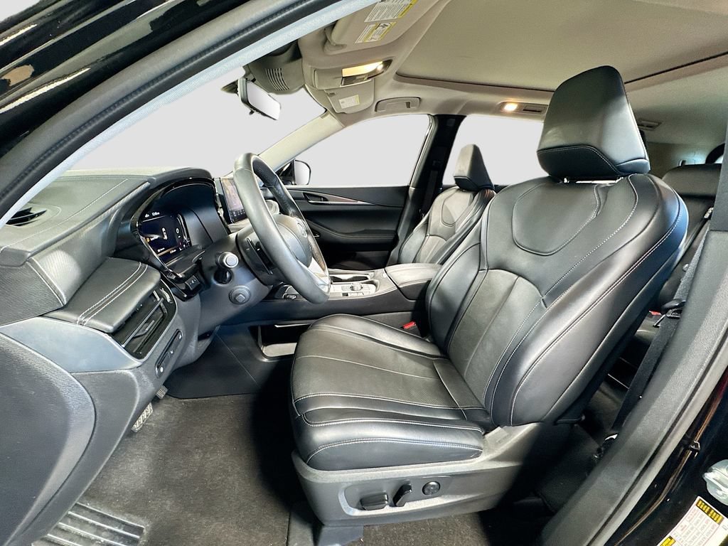 Used 2023 INFINITI QX60 Luxe w/ Vision Package AWD/4WD image 11
