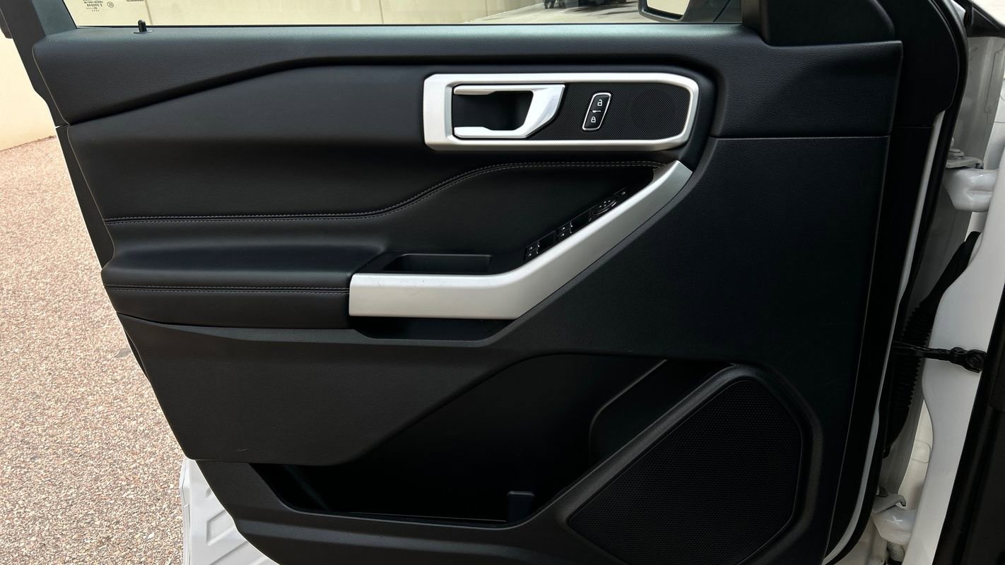 Used 2020 Ford Explorer XLT w/ Equipment Group 202A image 24