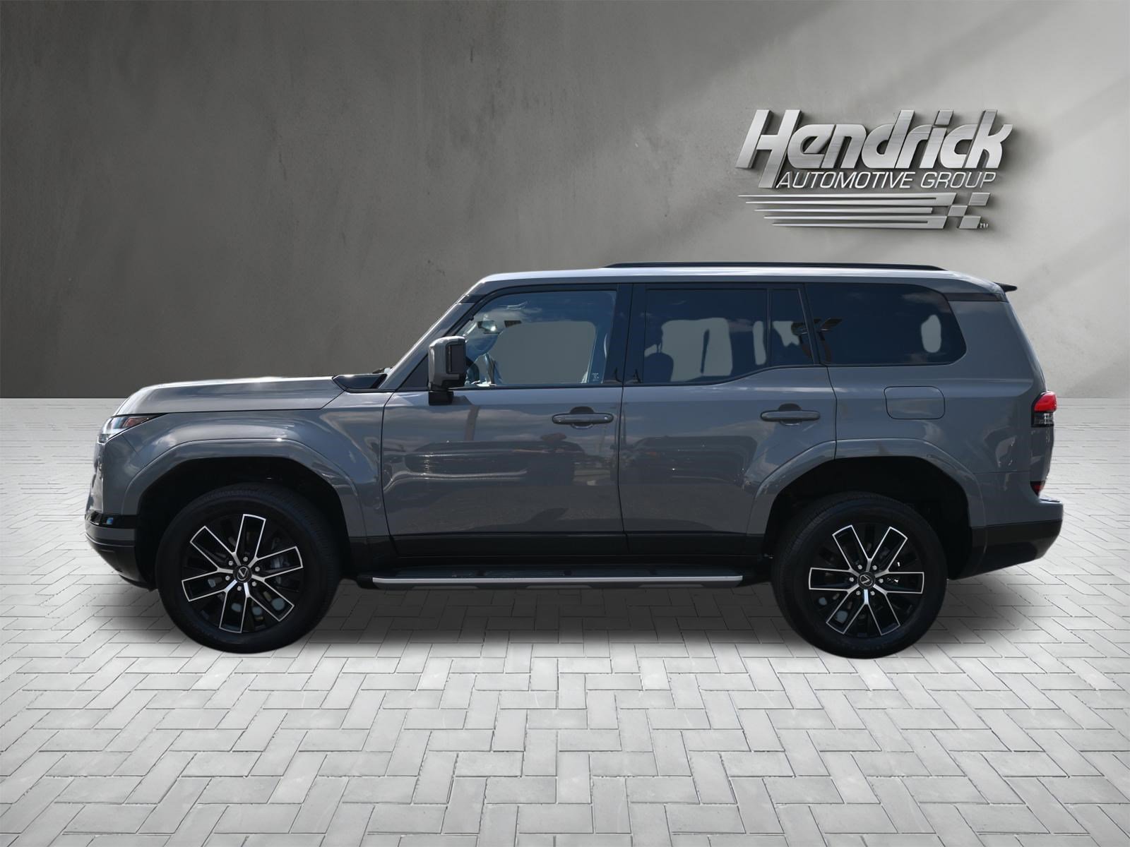 Used 2024 Lexus GX 550 w/ Accessory Package (Z1) AWD/4WD image 7