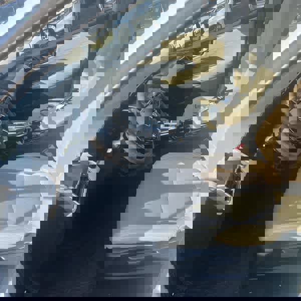 Used 2021 Honda Clarity Plug-In Hybrid image 12