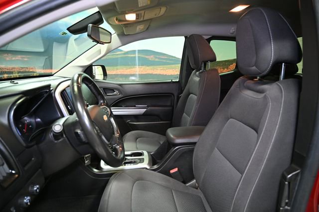 Used 2016 Chevrolet Colorado LT w/ LT Convenience Package image 24