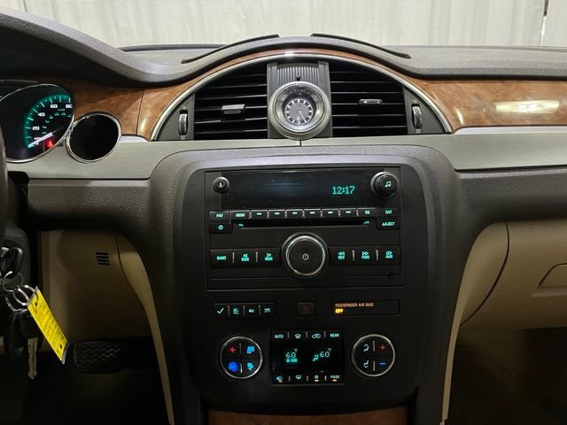 Used 2012 Buick Enclave Leather AWD/4WD image 18