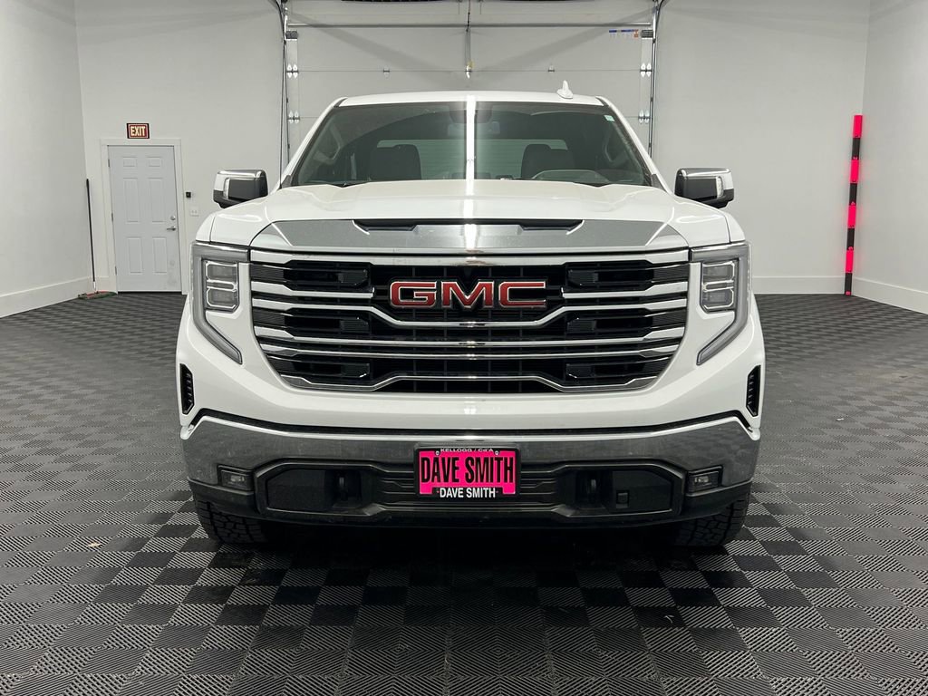 Used 2024 GMC Sierra 1500 SLT AWD/4WD image 8