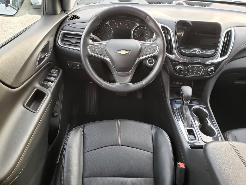 Used 2022 Chevrolet Equinox Premier w/ LPO, Floor Liner Package AWD/4WD image 13
