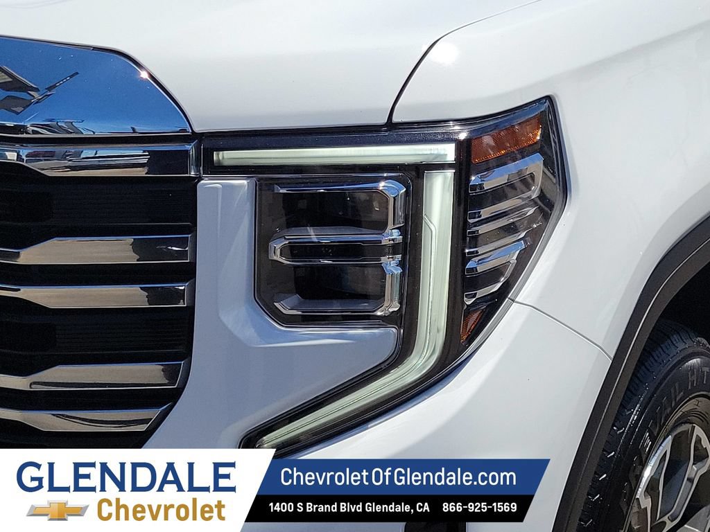 Certified 2025 GMC Sierra 1500 SLT RWD image 17