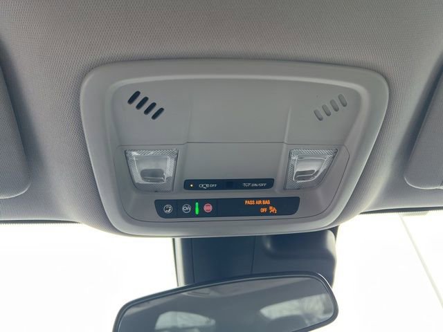 Used 2024 Chevrolet Malibu LT image 24