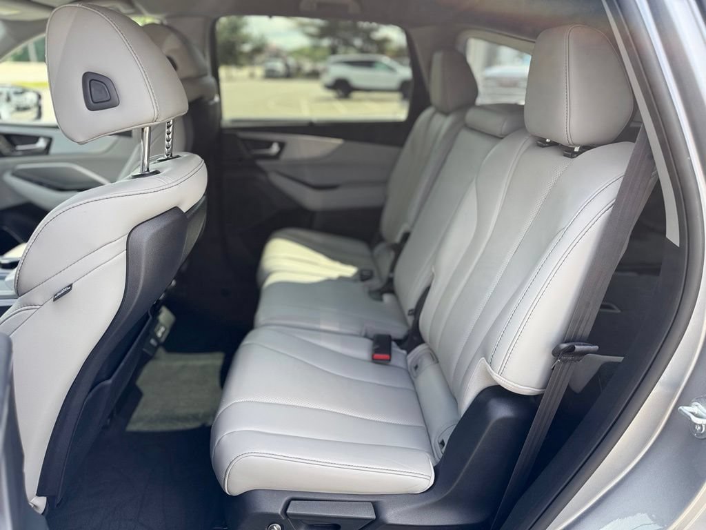 Used 2023 Acura MDX w/ Technology Package AWD/4WD image 27