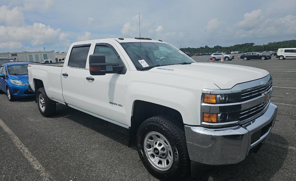Used 2016 Chevrolet Silverado 3500 W/T w/ WT Convenience Package image 2