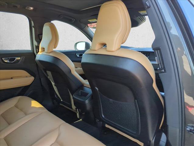 Used 2020 Volvo XC60 T5 Momentum w/ Protection Package AWD/4WD image 20