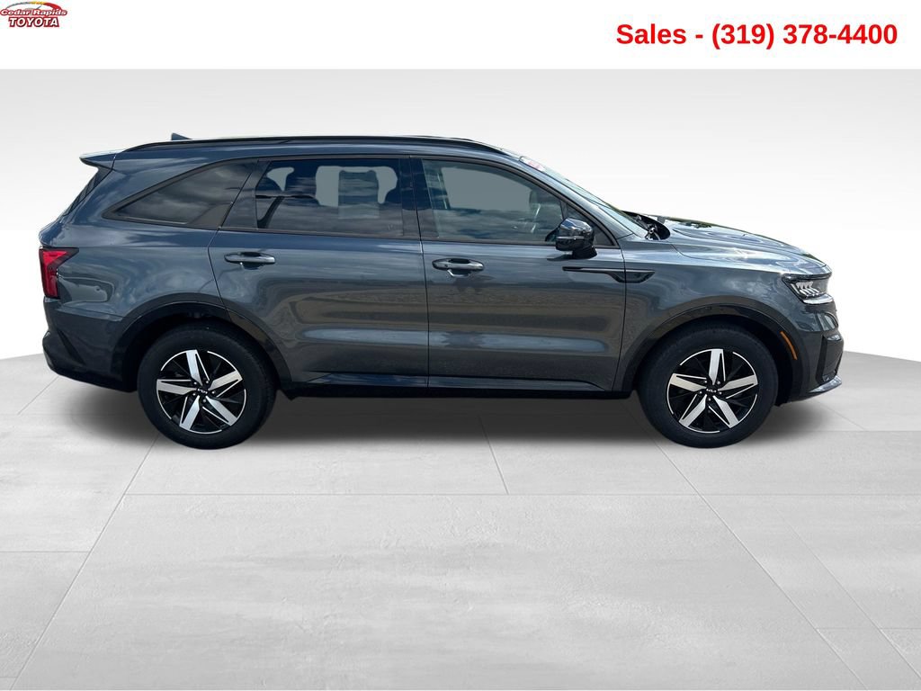 Used 2023 Kia Sorento EX w/ Panoramic Sunroof Package FWD image 6