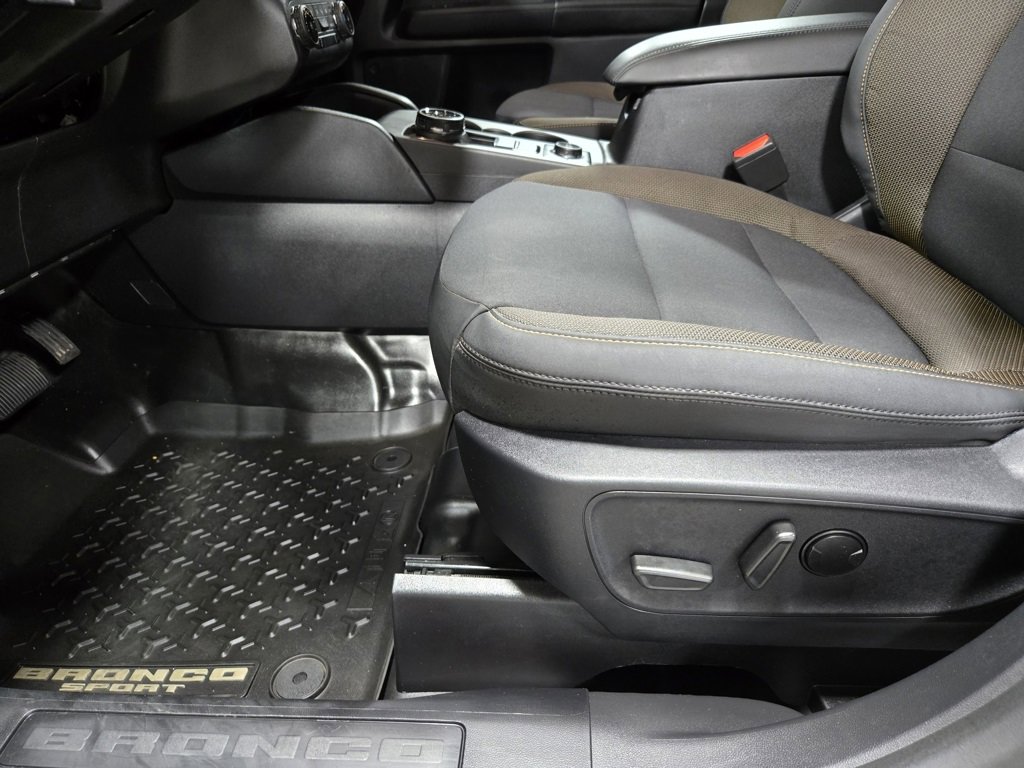 Used 2023 Ford Bronco Sport Badlands image 11