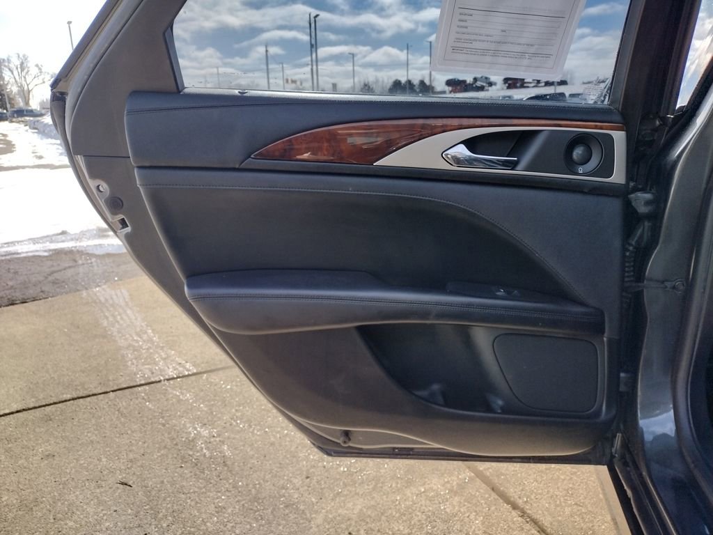 Used 2018 Lincoln MKZ Reserve image 18