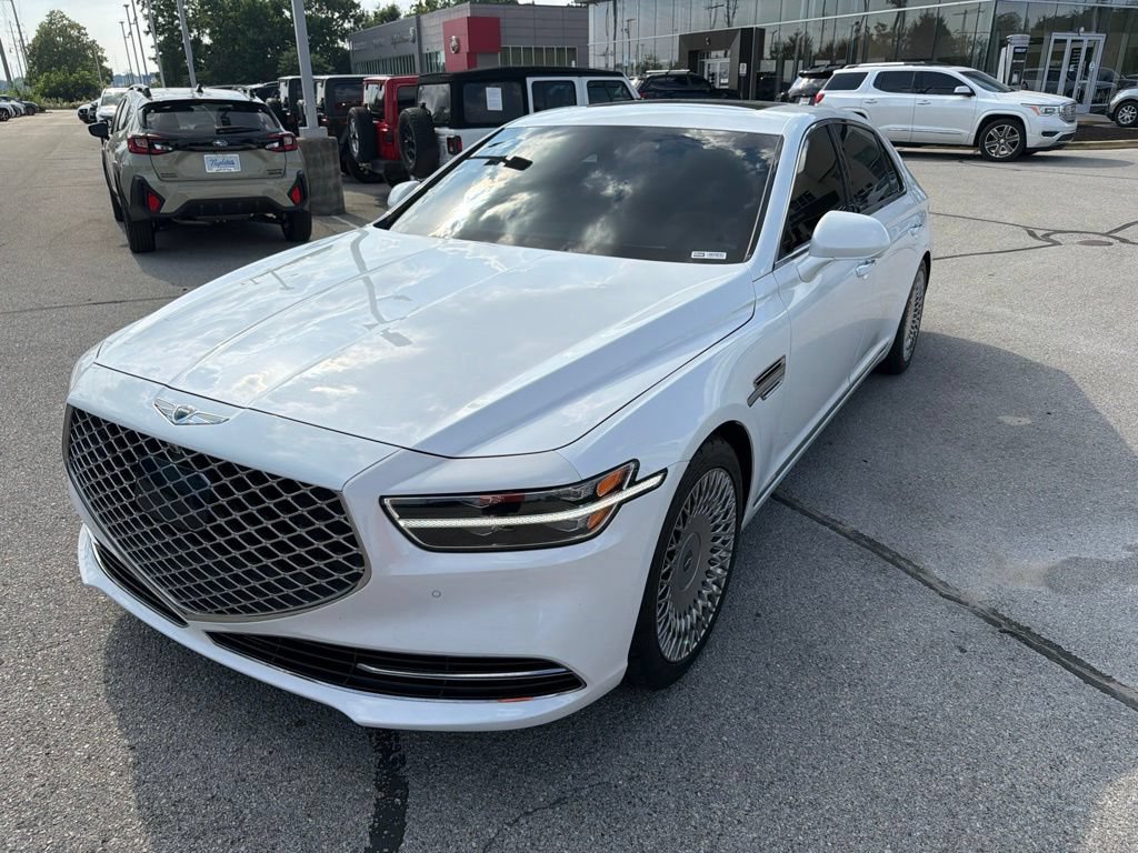 Used 2020 Genesis G90 5.0 Ultimate AWD/4WD image 3