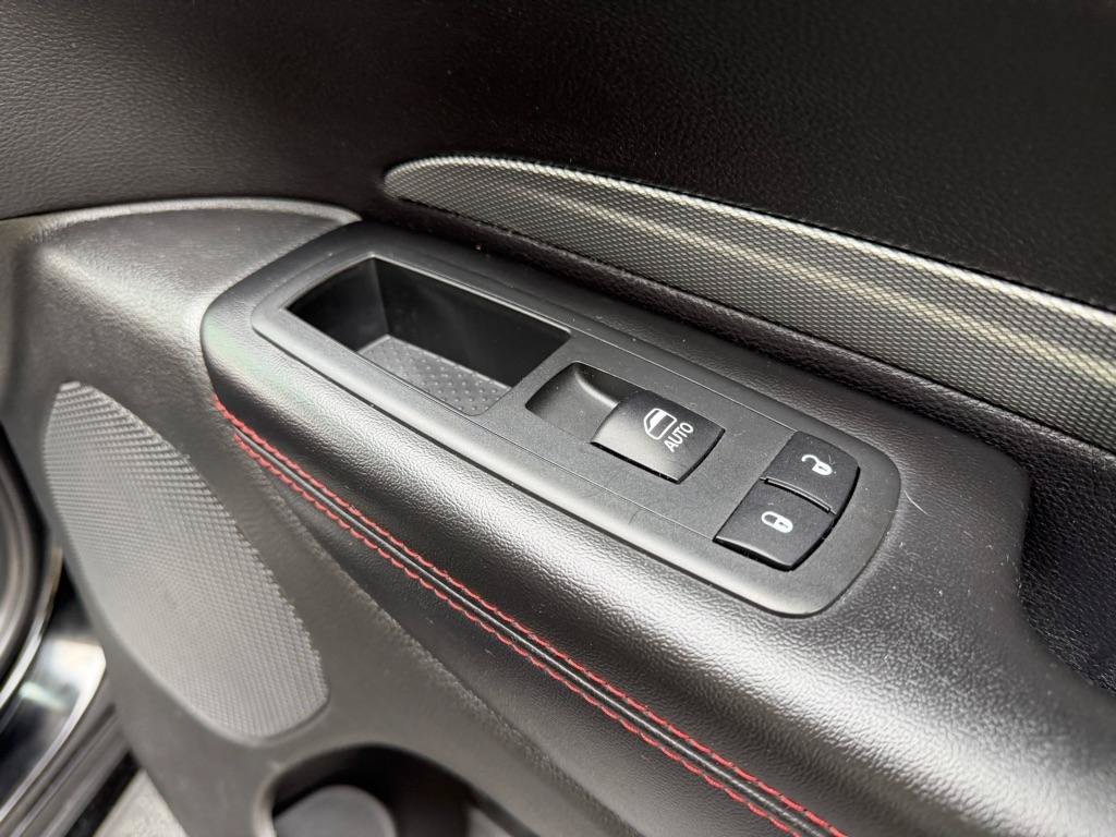 Used 2018 Dodge Durango GT RWD image 25