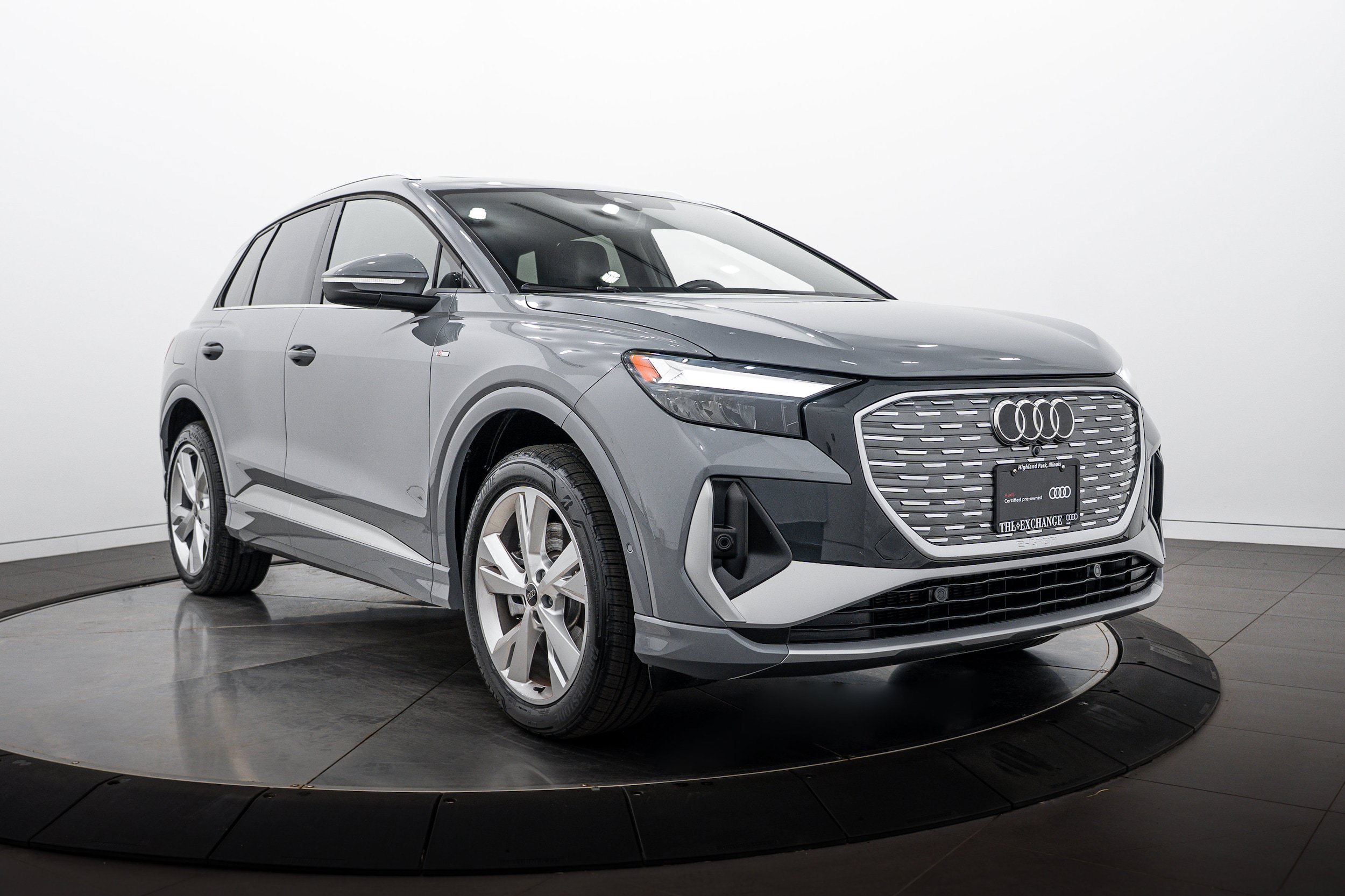 Certified 2023 Audi Q4 e-tron Premium Plus w/ Premium Plus AWD/4WD image 2