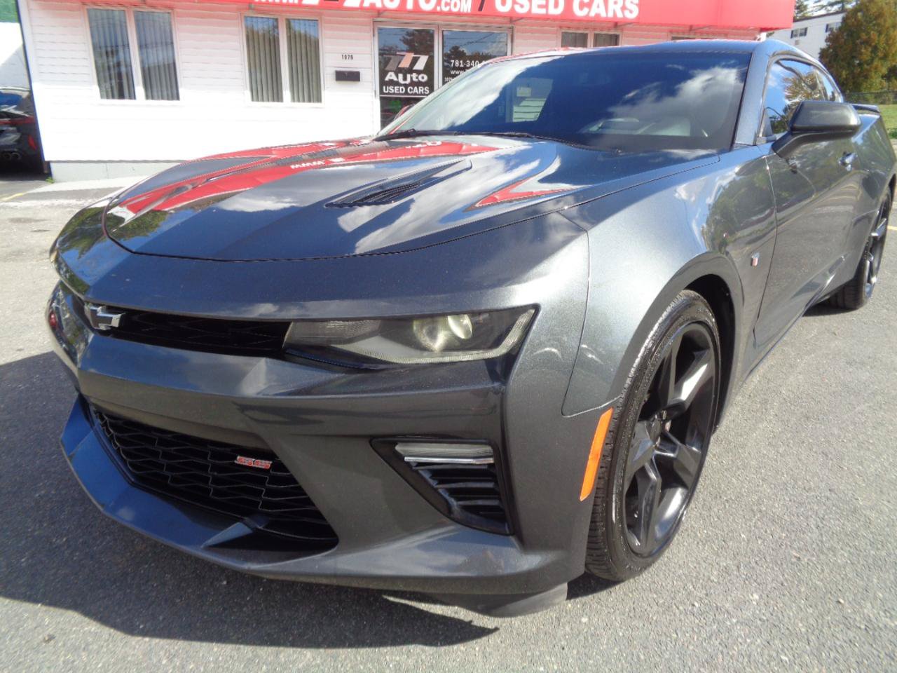 Used 2018 Chevrolet Camaro SS RWD image 14