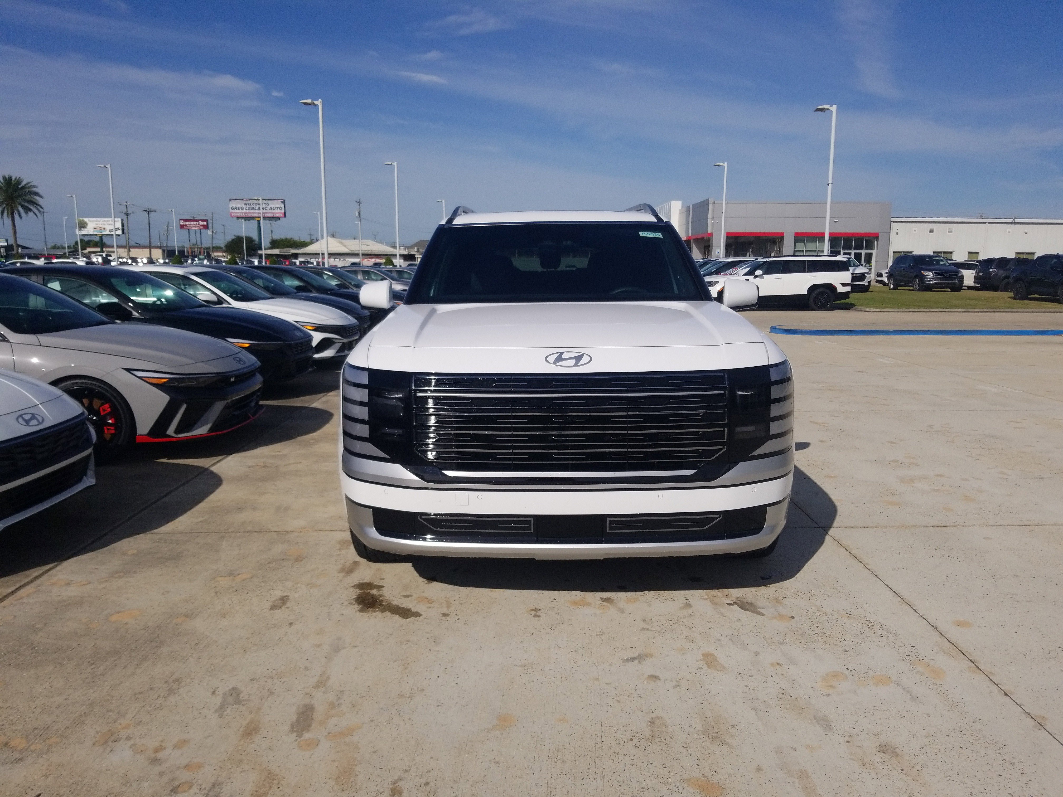 New 2026 Hyundai Palisade Calligraphy AWD/4WD image 2