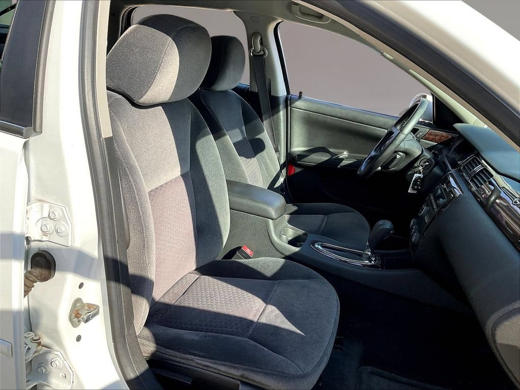 Used 2012 Chevrolet Impala LS FWD image 25