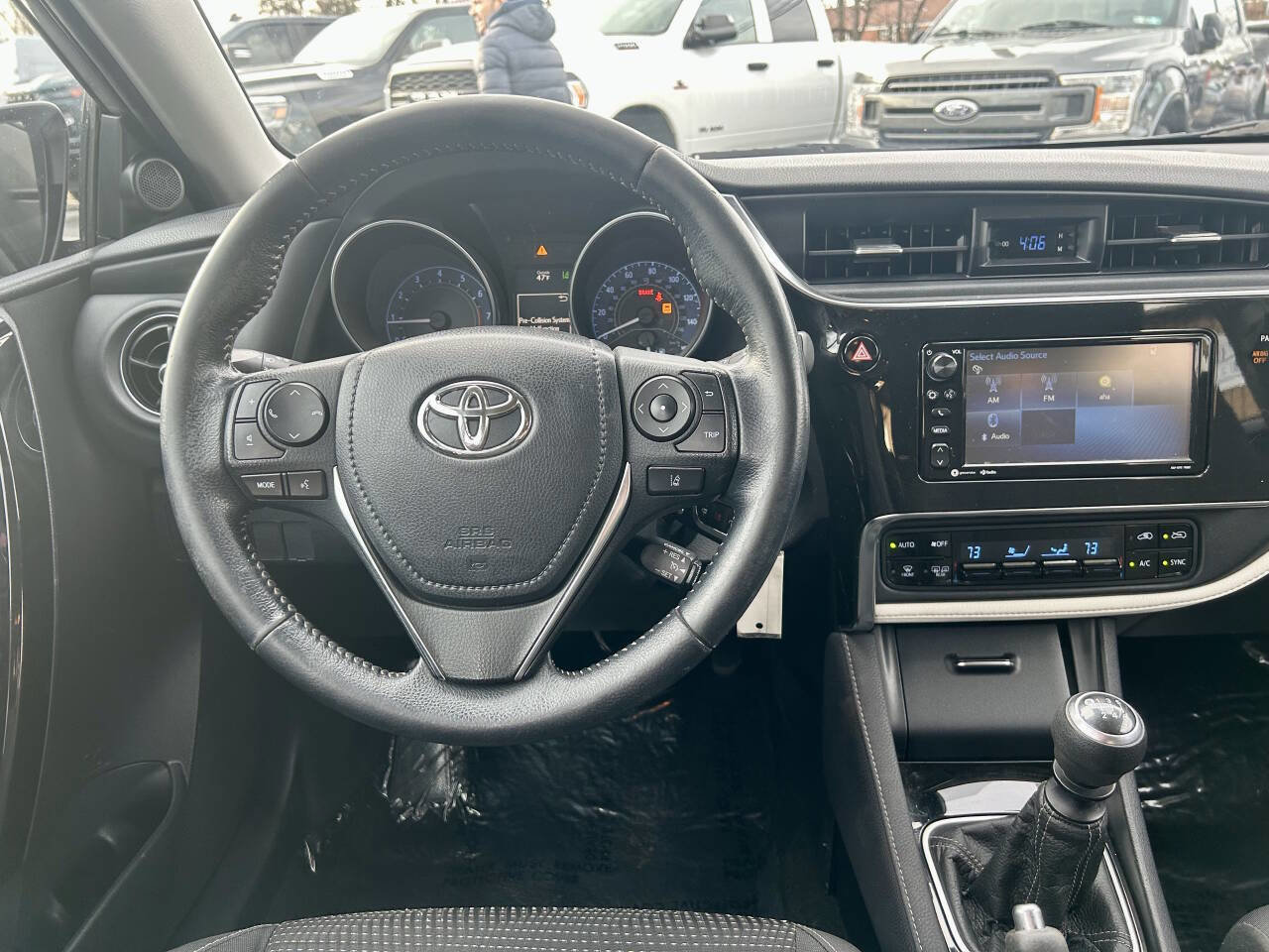 Used 2018 Toyota Corolla iM FWD image 22