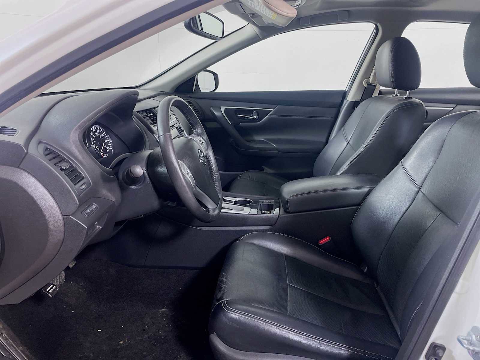 Used 2016 Nissan Altima 2.5 SL w/ 2.5 Technology w/LED Package image 19