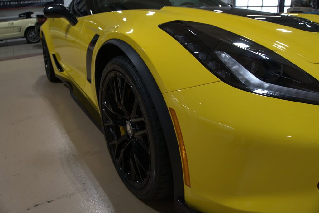 Used 2016 Chevrolet Corvette Z06 w/ 3LZ Preferred Equipment Group image 30