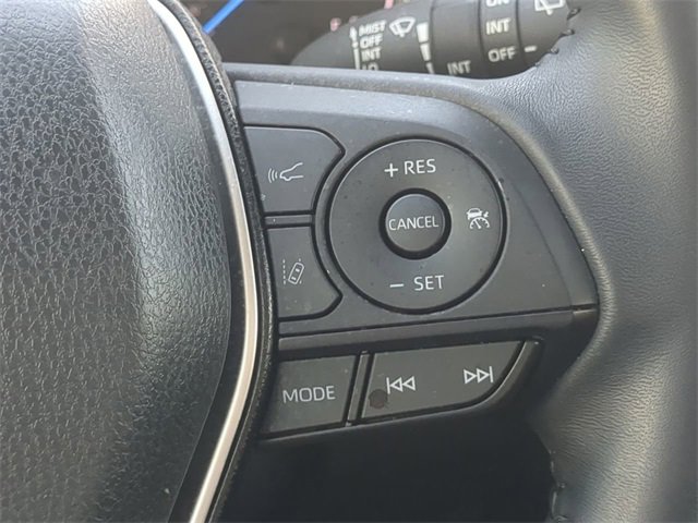 Certified 2022 Toyota Venza LE image 24