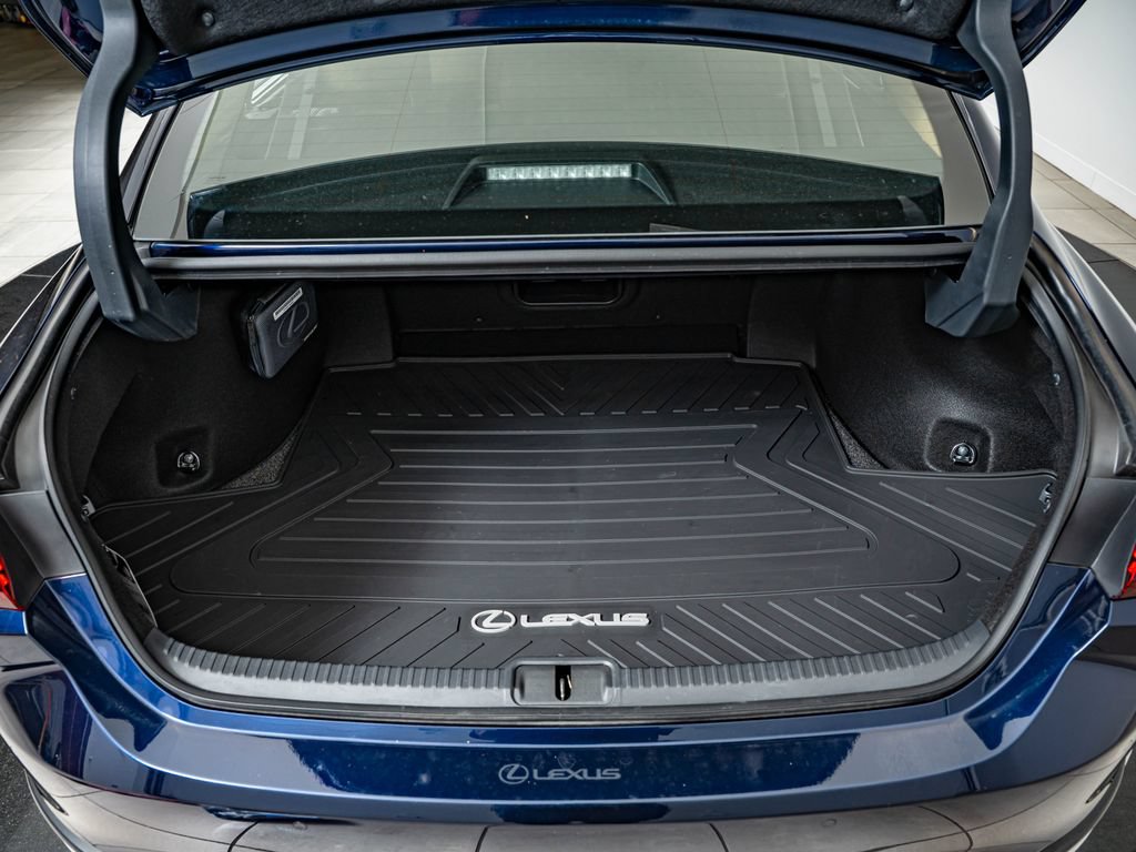 Certified 2025 Lexus ES 300h Ultra Luxury w/ Accessory Package (Z2) FWD image 40