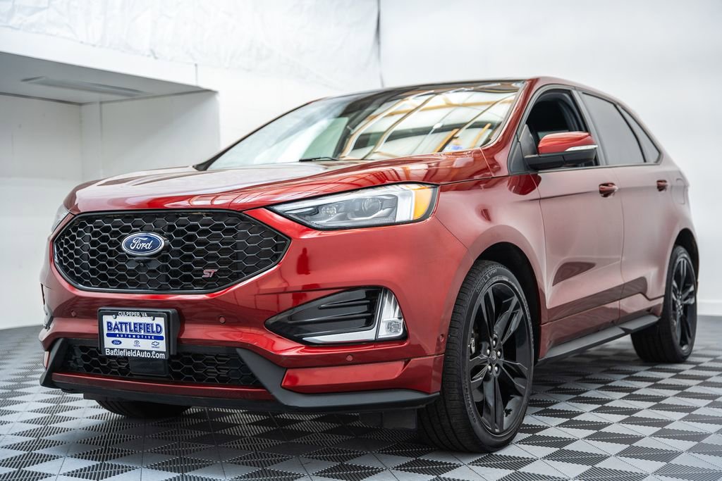 Used 2019 Ford Edge ST w/ Equipment Group 401A AWD/4WD image 3