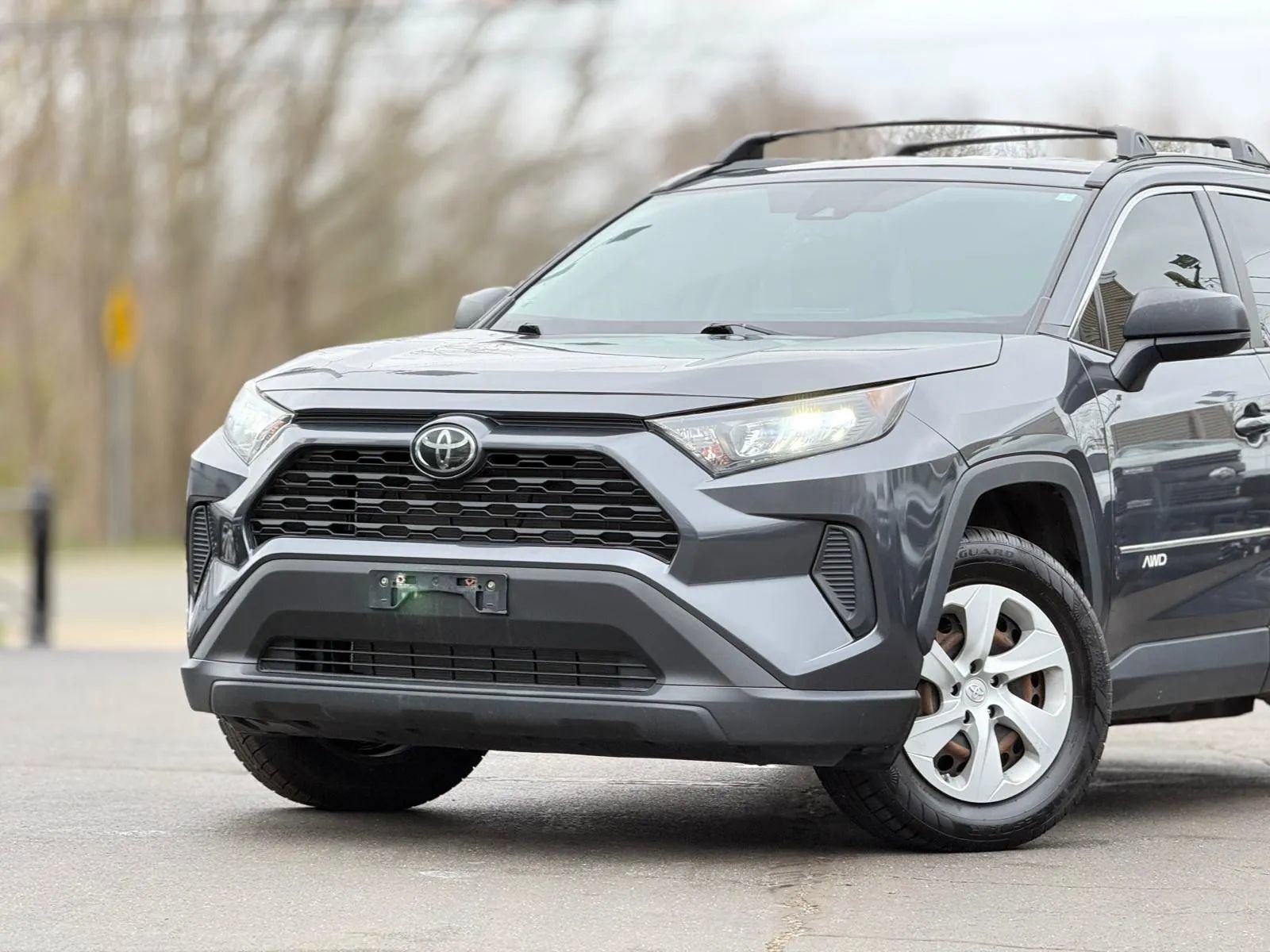 Used 2019 Toyota RAV4 LE w/ All Weather Liner Package AWD/4WD image 2