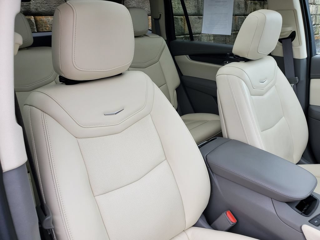 Used 2021 Cadillac XT6 Premium Luxury AWD/4WD image 38