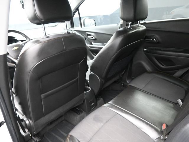 Used 2021 Chevrolet Trax LT w/ Sport Edition image 25