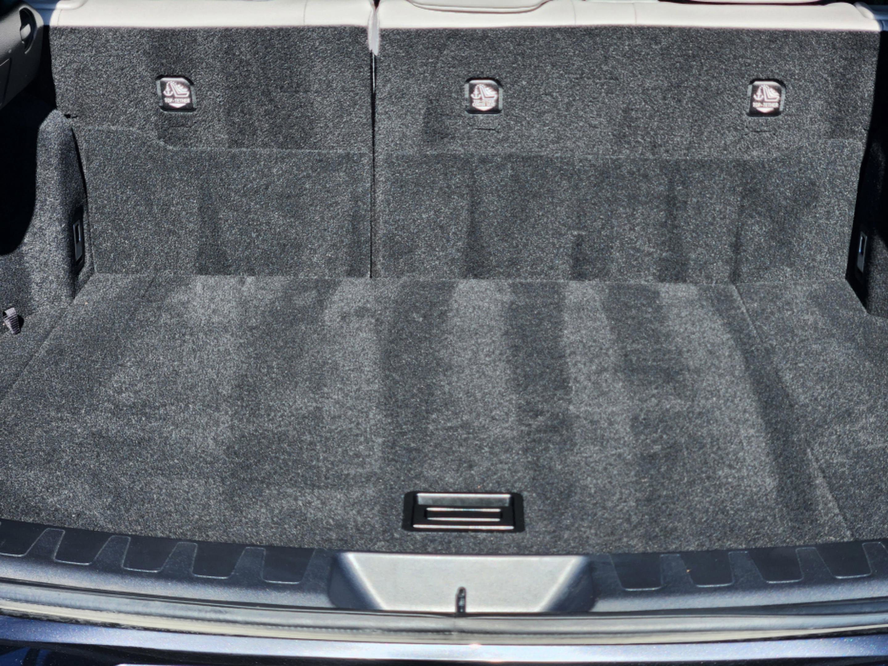 Certified 2025 Lexus UX 300h FWD image 32